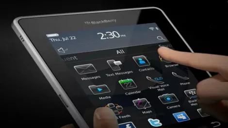 Blackberry tablet out on monday
