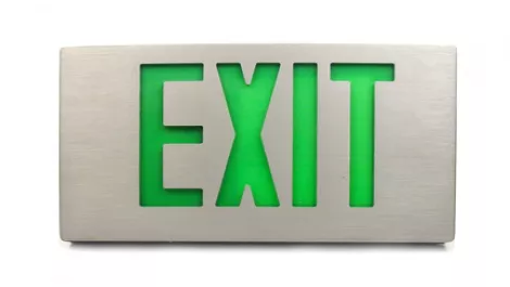 Exit008