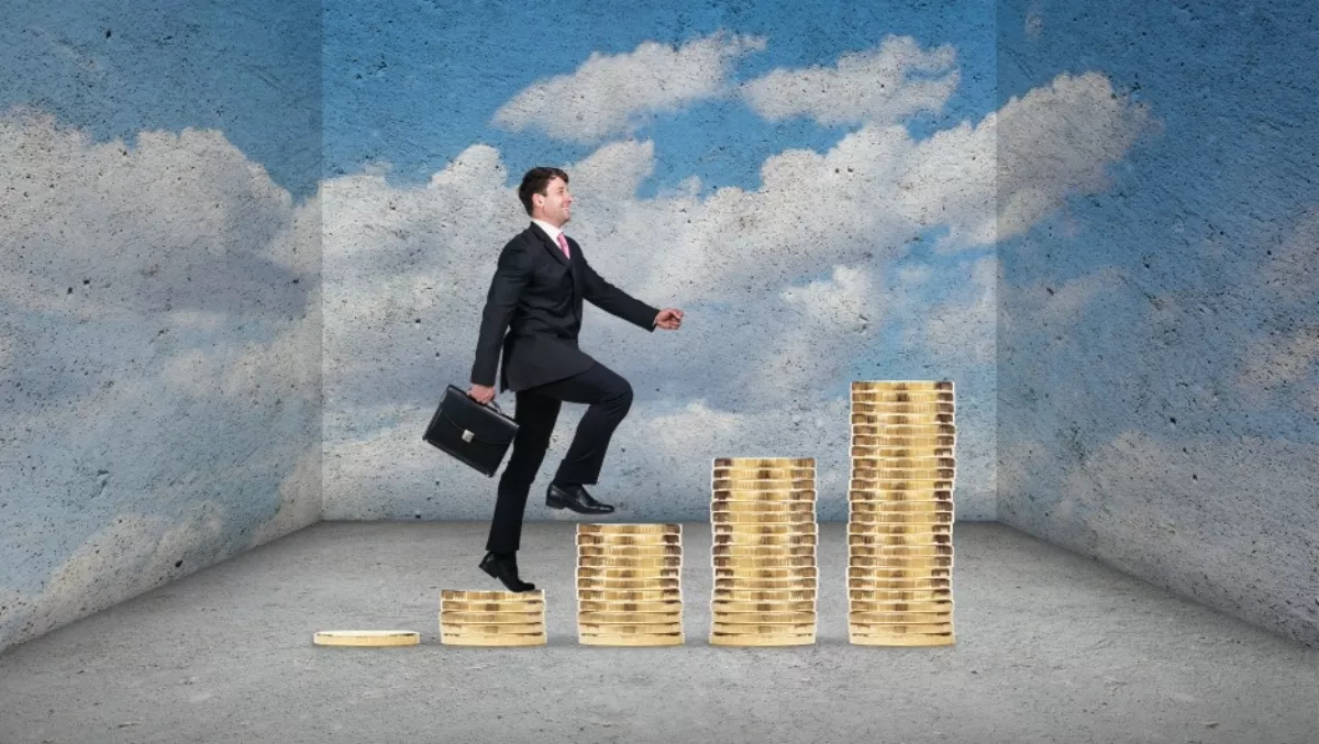 Public cloud infrastructure spend gaining strength