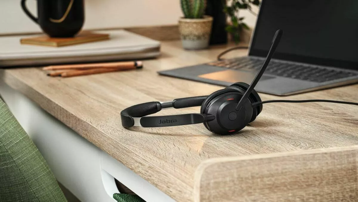 Jabra expands the Evolve2 range with the most portable and