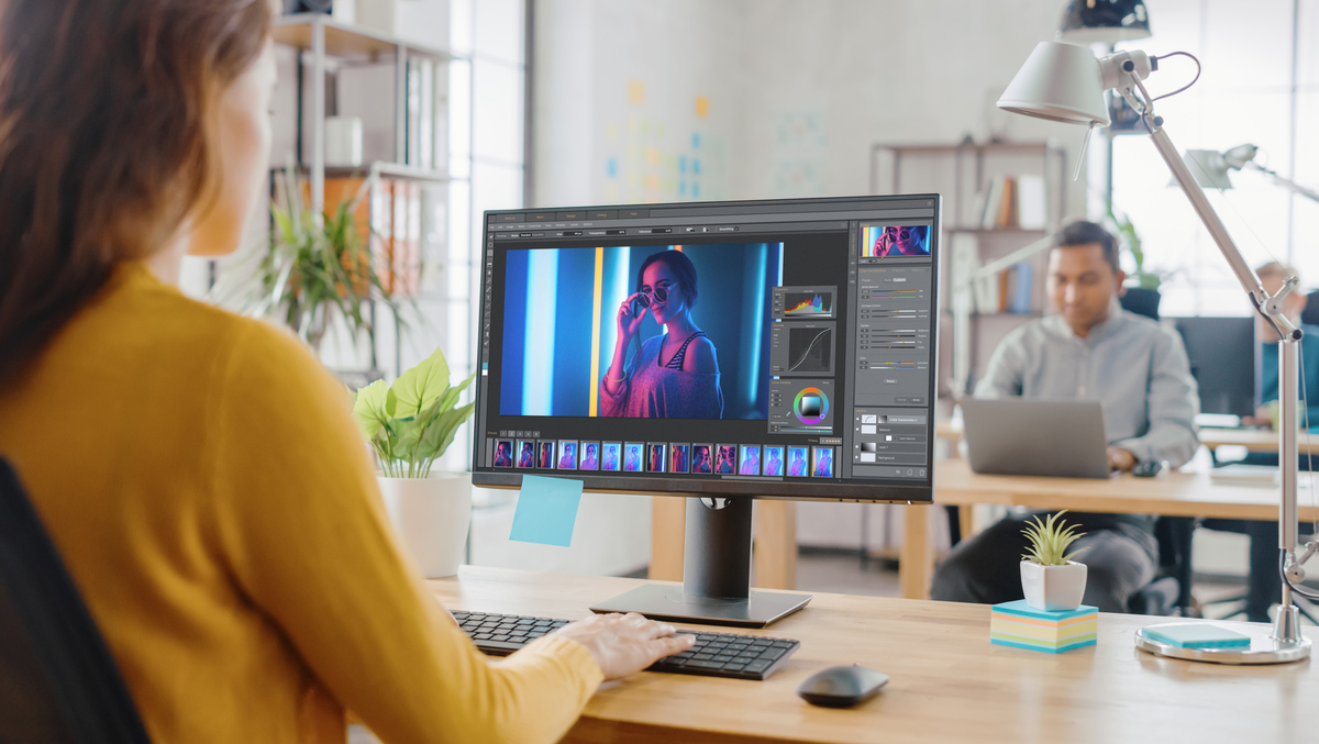 Adobe lanza actualizaciones impulsadas por IA para Photoshop y Lightroom