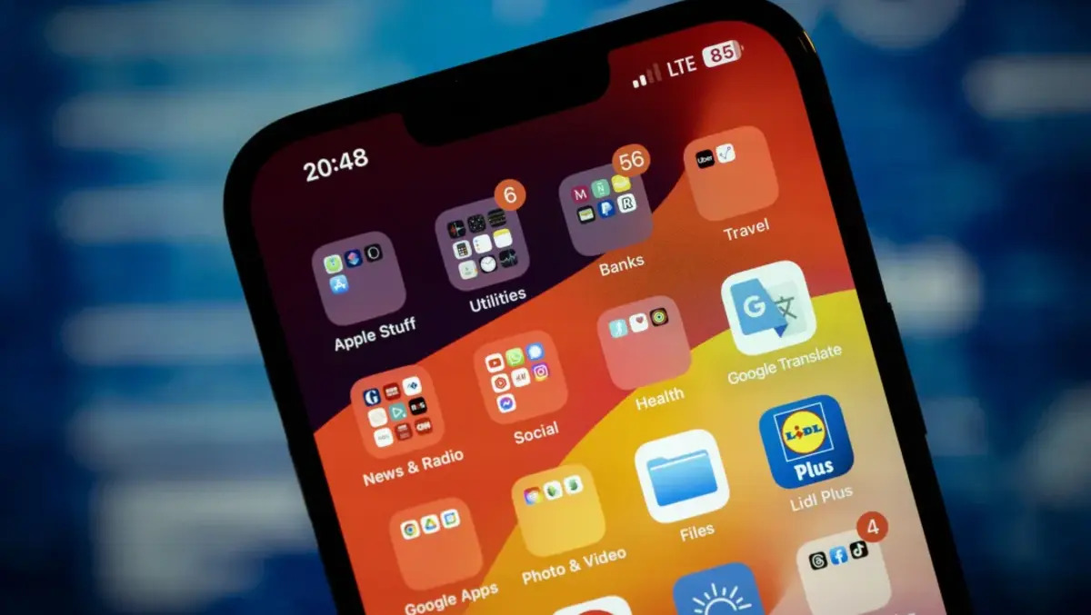 Hnry & Volley launch QR open banking for sole traders